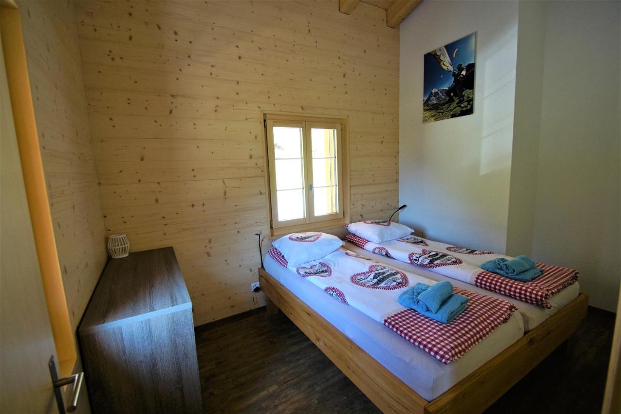 Апартаменты Chalet Wetterhorn Люченталь Экстерьер фото